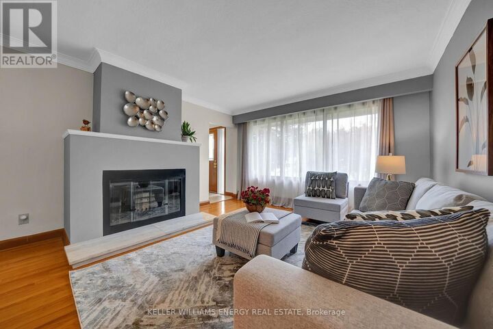 Property Photo:  607 Newman Crescent  ON L1N 1M7 