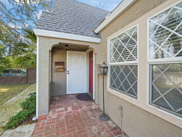 Property Photo:  262 W Lowell Ave  CA 95376 