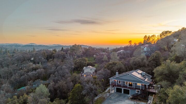 Property Photo:  14200 Hillview Ct  CA 95370 