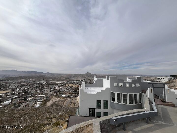 Property Photo:  65 Sierra Crest Drive  TX 79902 