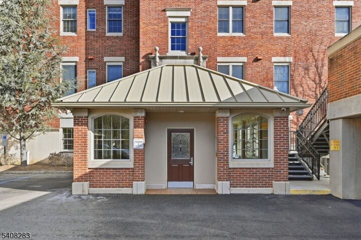 Property Photo:  2301 Rio Vista Dr  NJ 07430 