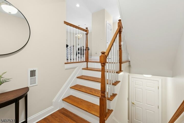 Property Photo:  615 Maple Ct 615  NJ 07027 