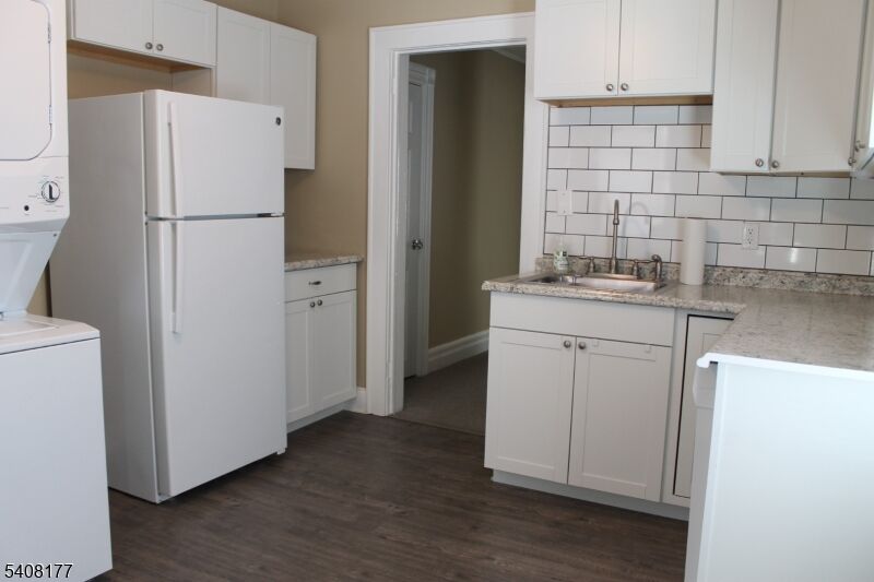 Property Photo:  37 W Hanover Avenue-2nd Flr  NJ 07950 
