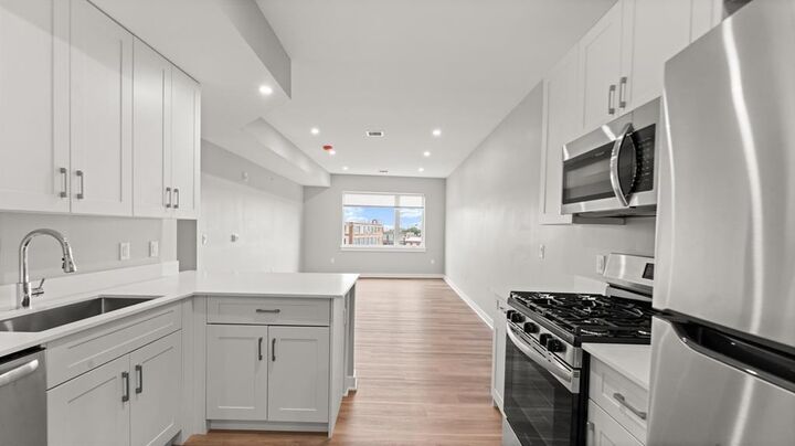 Property Photo: 475 Communipaw Ave 506 NJ 07304