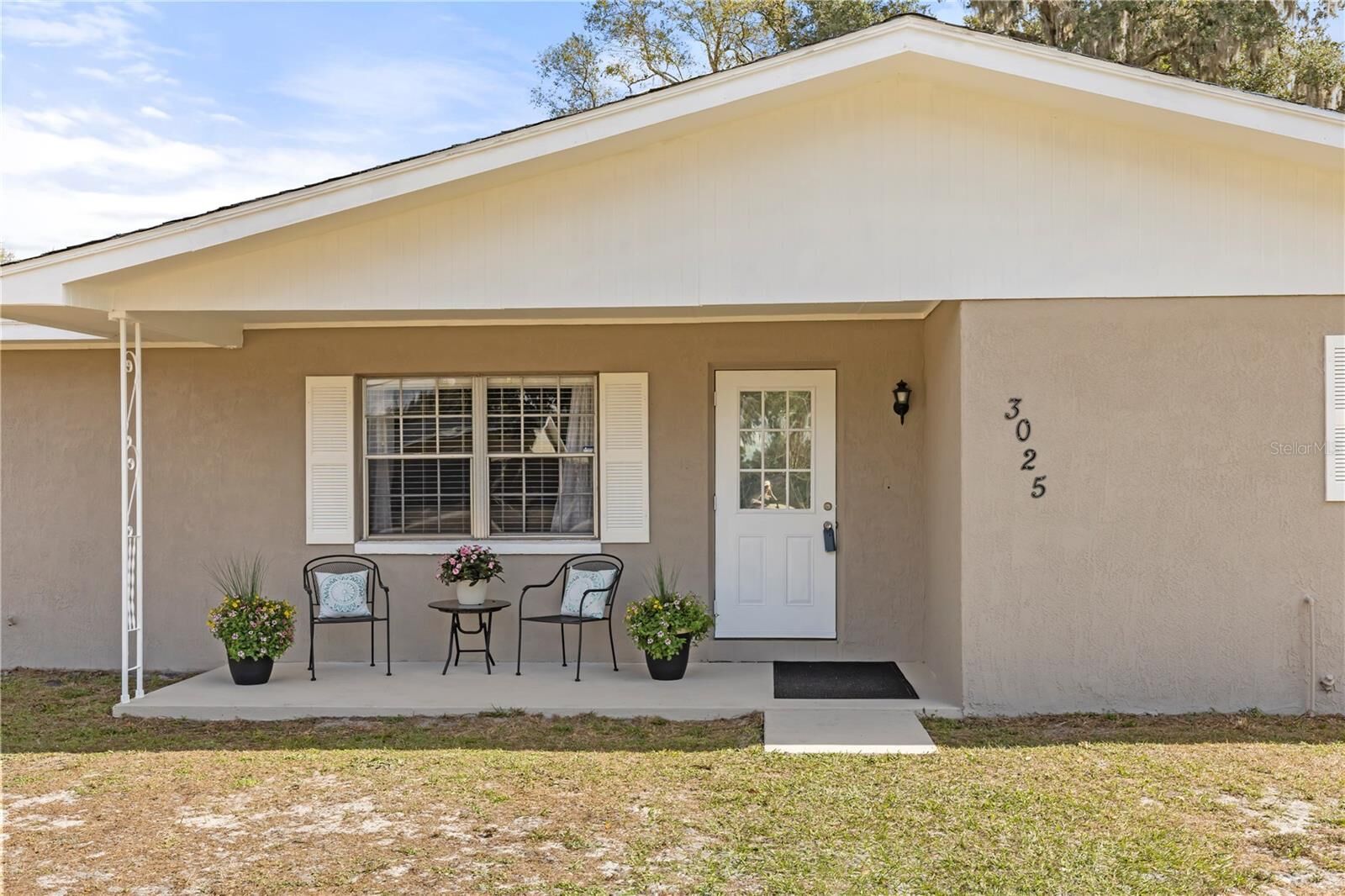 Property Photo:  3025 Sands Road  FL 33810 