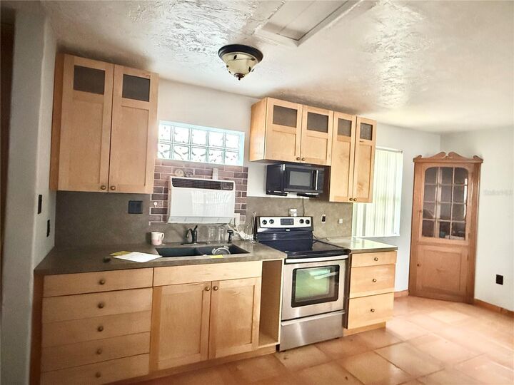 Property Photo: 4147 Bullard Street FL 34287
