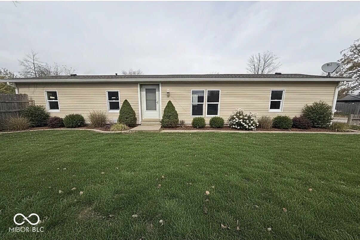 Property Photo: 52 Fountain Lake Drive IN 46140