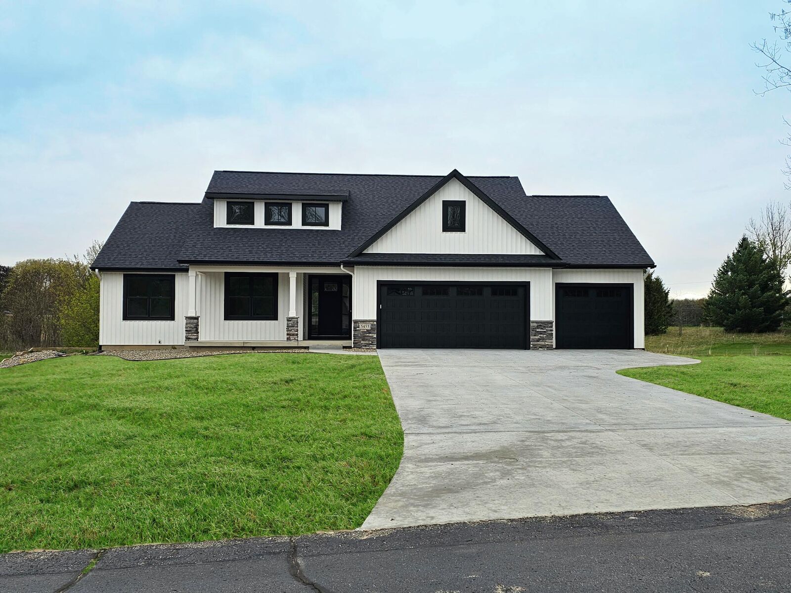 Property Photo:  5453 Turkey Run Drive  MI 49004 