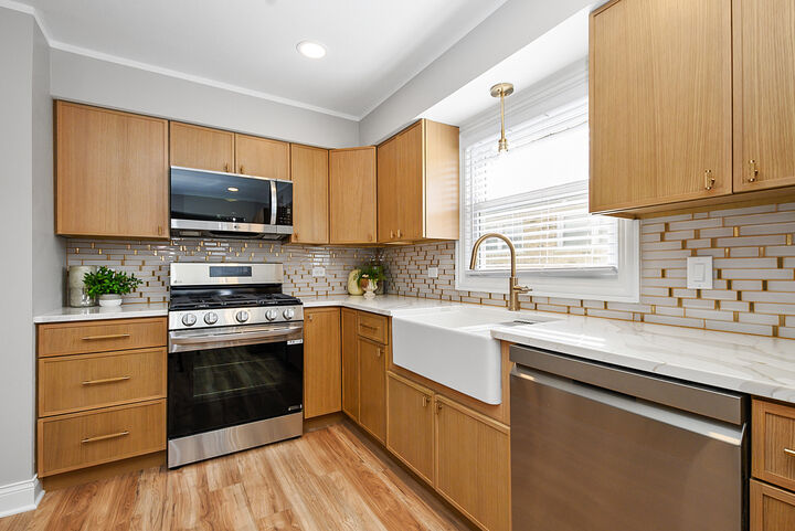 Property Photo: 9313 S 82nd Court IL 60457