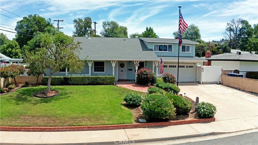 Property Photo:  2920 Cheyenne  CA 92506 