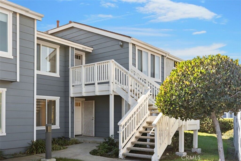 Property Photo:  2113 Calle Ola Verde  CA 92673 