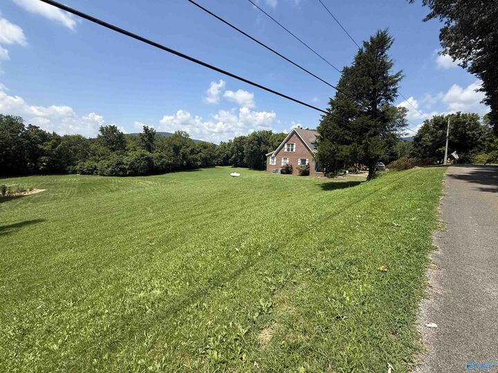 Property Photo:  1 Tom Rutland Road  AL 35748 