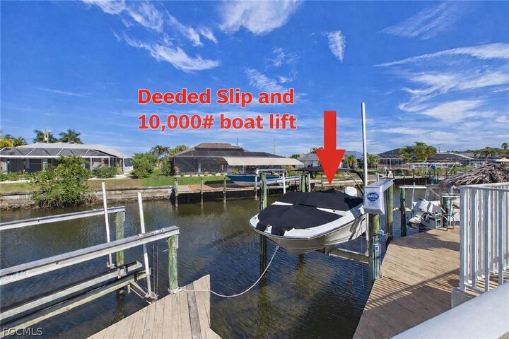 Property Photo:  925 SW 47th Terrace 201  FL 33914 