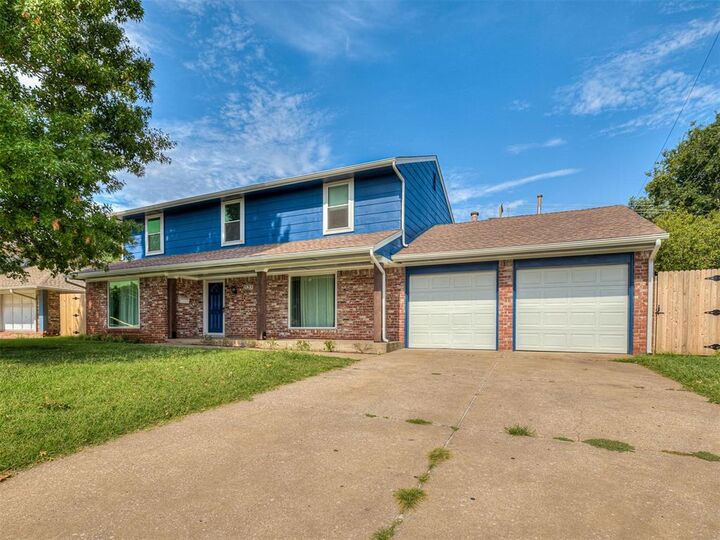 Property Photo:  11213 N Villa Avenue  OK 73120 