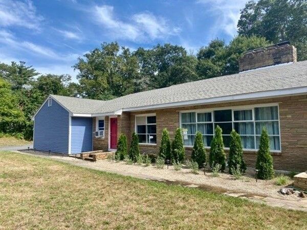 Property Photo:  1164 State Rd 1  MA 02360 