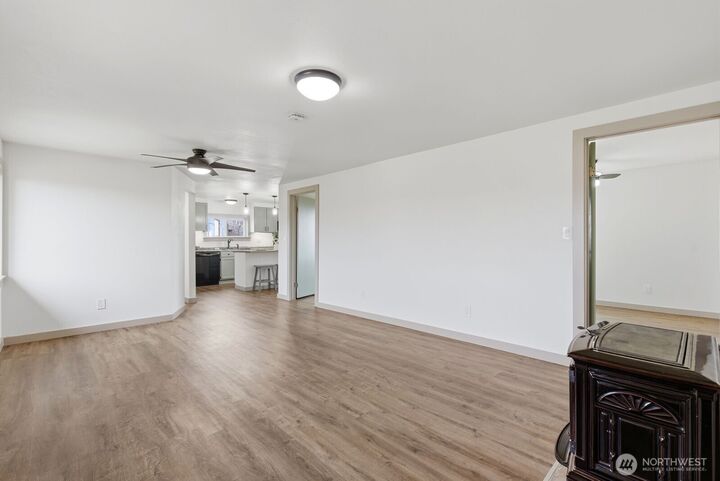 Property Photo:  1083  Frontier Road  WA 98926 