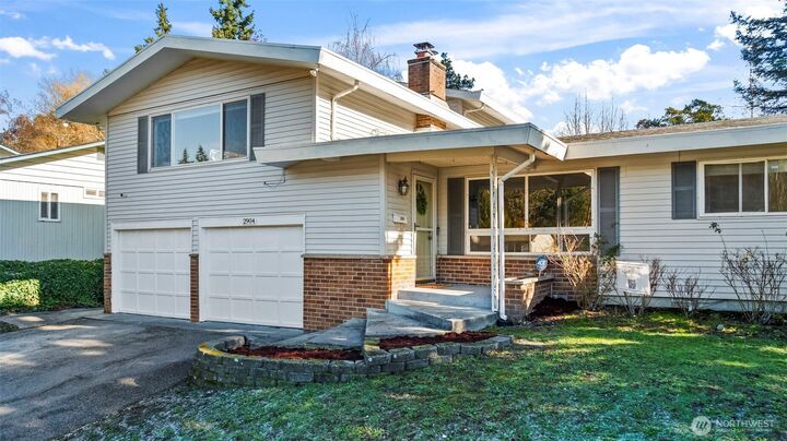 Property Photo:  2904  McClain Avenue  WA 98310 