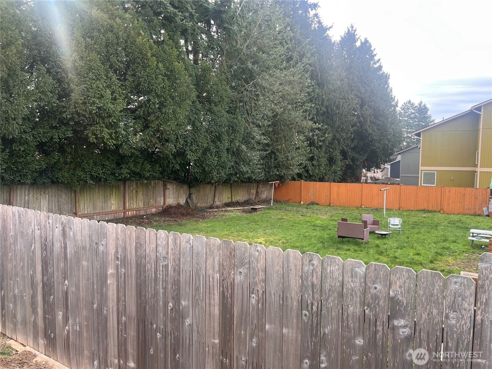 Property Photo: 9725 S 244th Place WA 98030