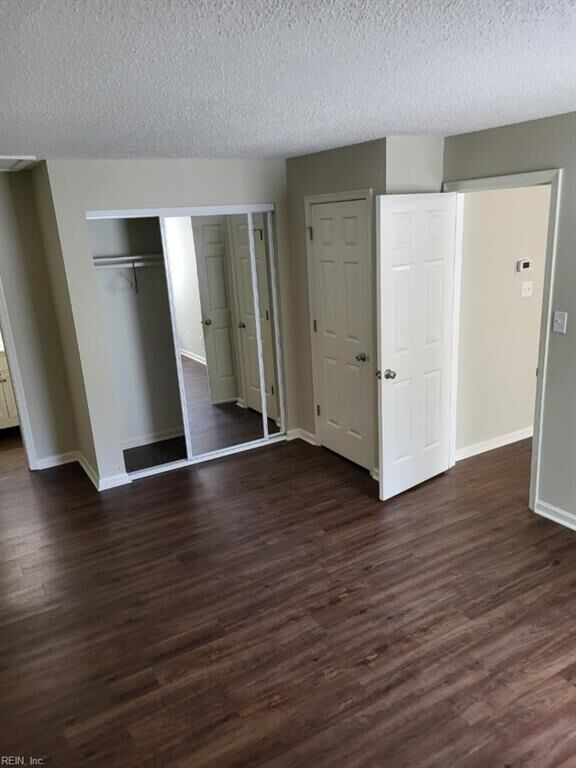 Property Photo:  103 Windsor Ln I  VA 23185 