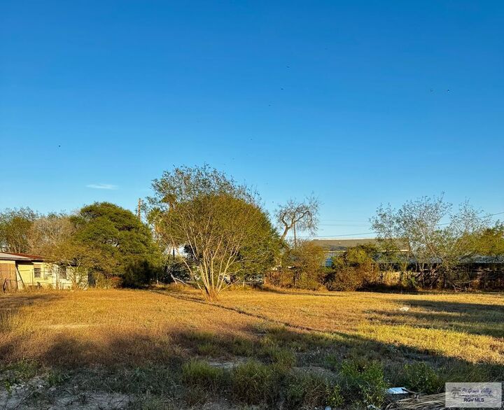 Property Photo:  1014 W Washington Ave.  TX 78520 