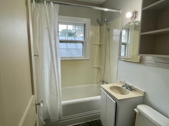 Property Photo:  640 Central Avenue  WI 53511 