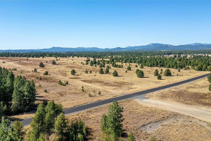 Property Photo:  Nka W Slaton Ln Lot 23  WA 99006 