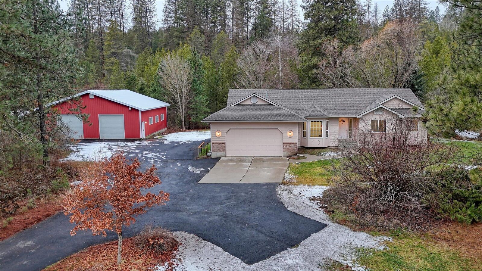 Property Photo:  27907 N River Estates Dr  WA 99003 