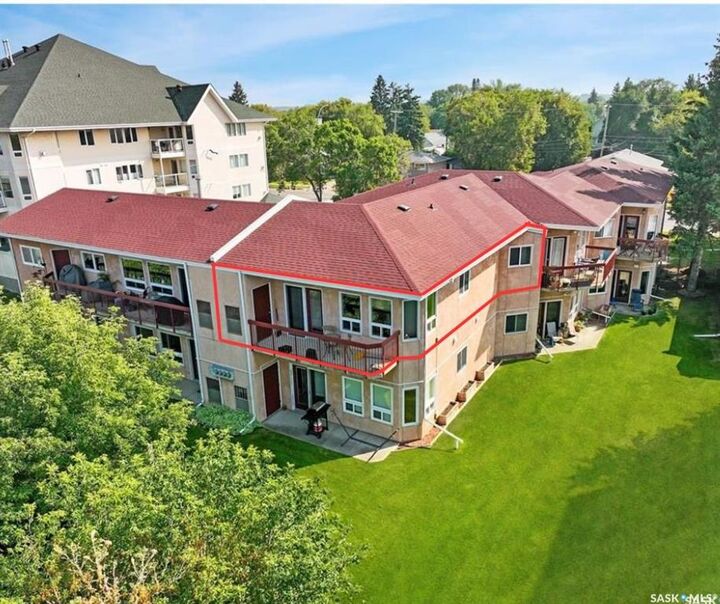 Property Photo: 532 River Street E C2 SK S6V 0A6