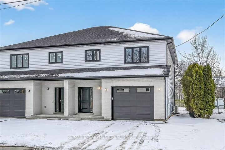 45 B Howard Street — photo 1