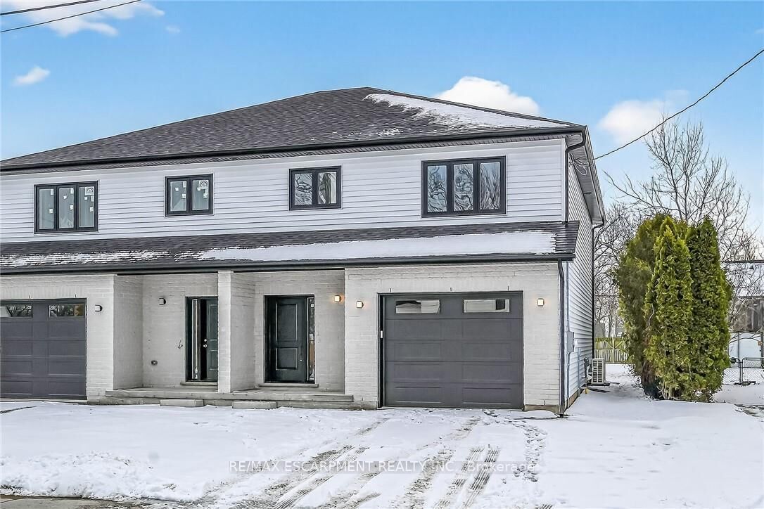 Property Photo: 45 B Howard Street ON N0A 1H0