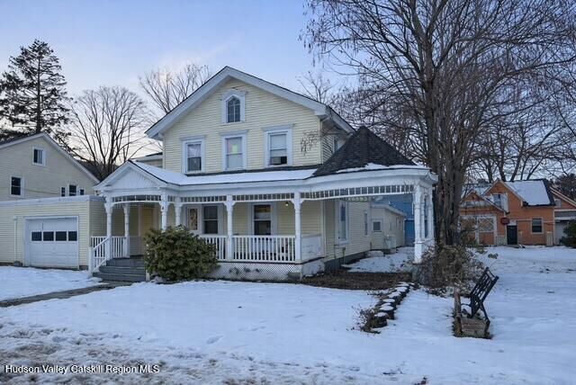 Property Photo:  5 Park  NY 12428 