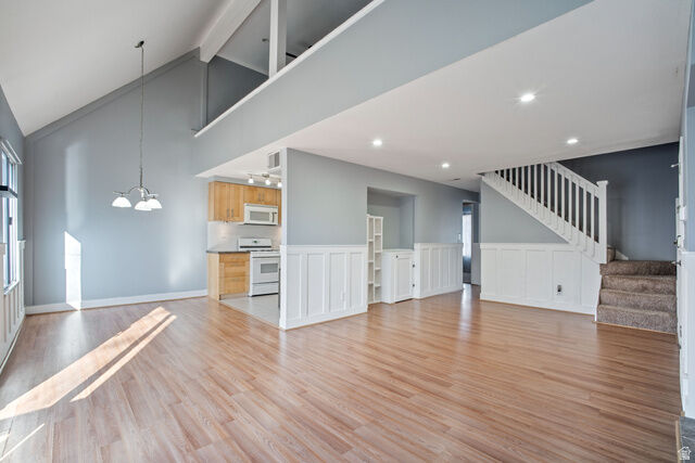 Property Photo:  475 E Creekside Cir S F  UT 84107 