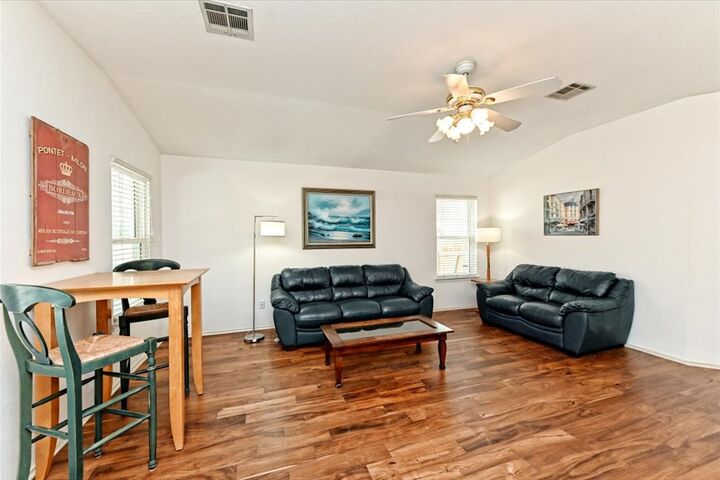Property Photo:  509 Paso Fino Trail  TX 78613 