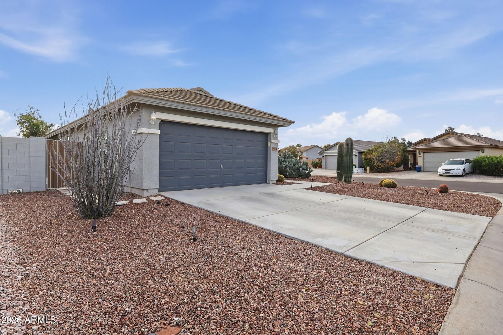 Property Photo:  2013 W Prospector Way  AZ 85144 