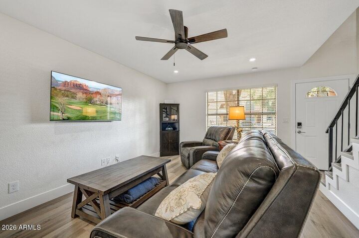 Property Photo:  4901 E Kelton Lane 1033  AZ 85254 