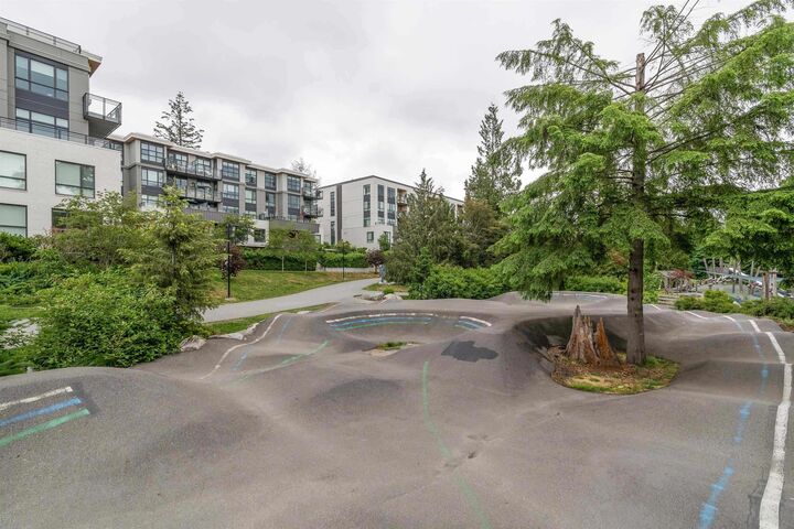 Property Photo: 747 E 3rd Street 102 BC V7L 1G8