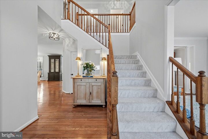 Property Photo:  17301 Vannes Court  VA 20158 