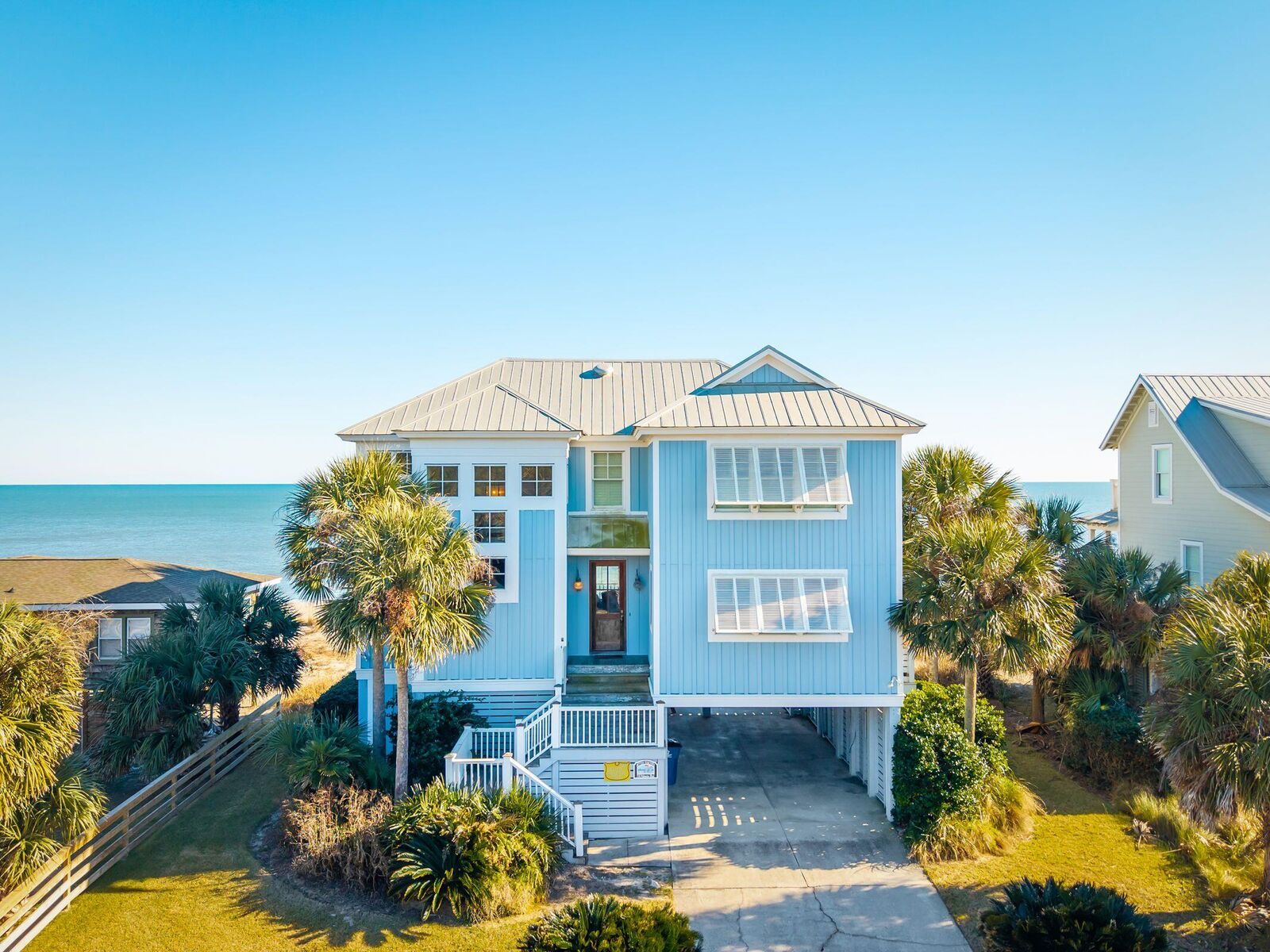 Property Photo:  718 Palmetto Boulevard  SC 29438 