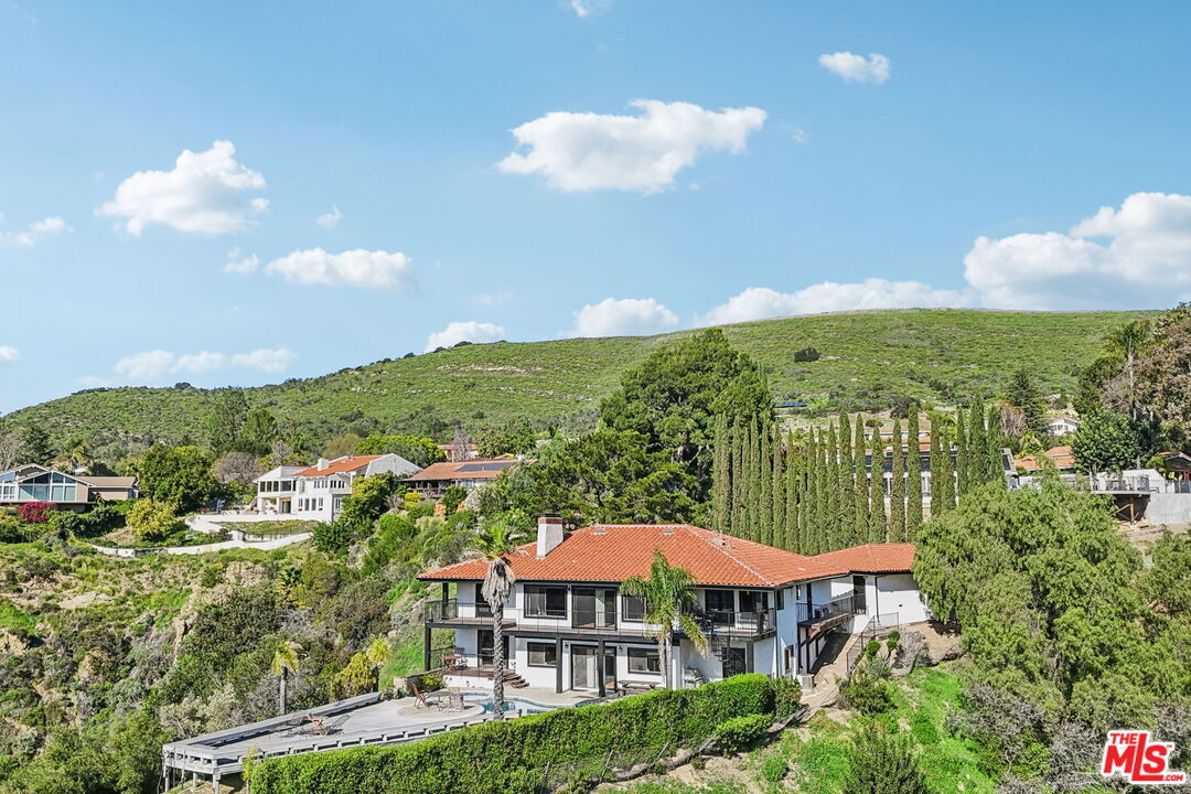 Property Photo: 1821 Calle Petaluma CA 91360