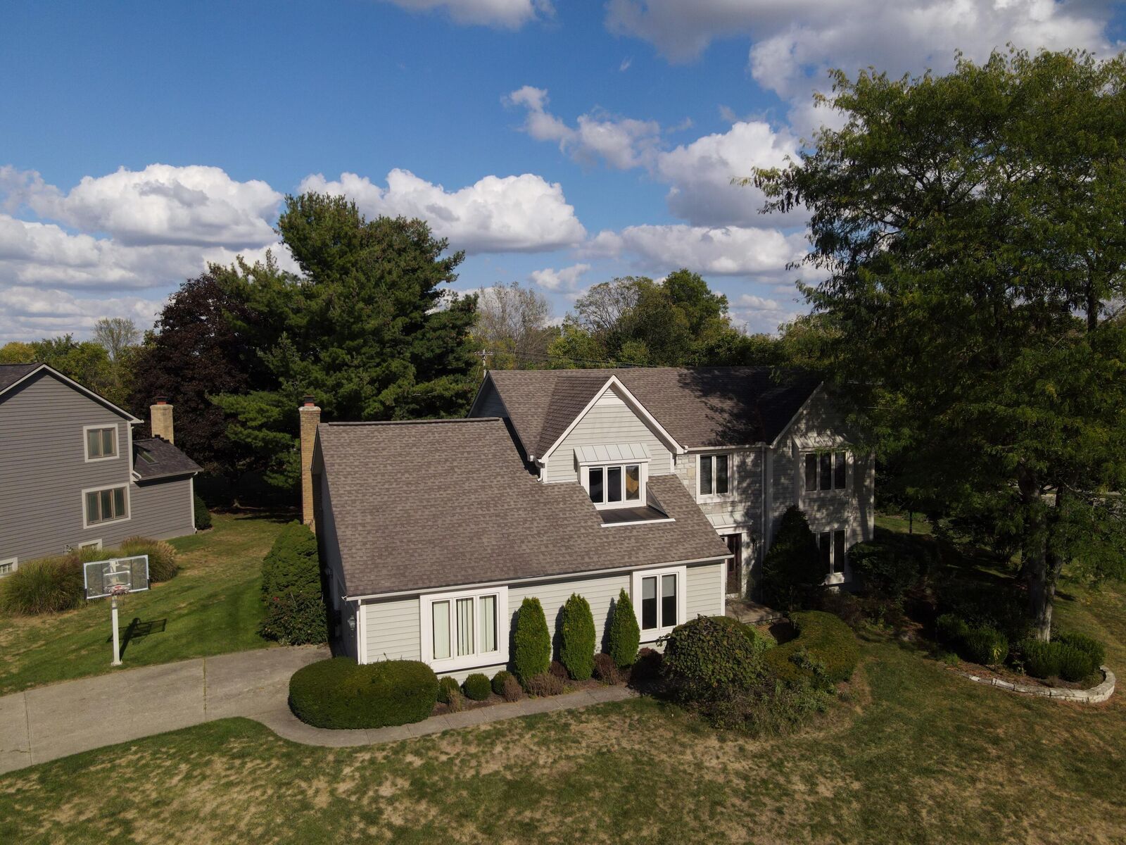 Property Photo: 9010 Barassie Place OH 43017