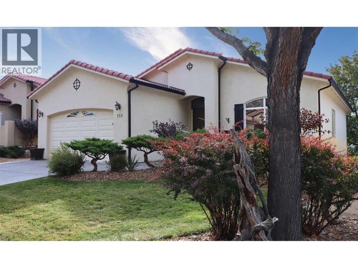 768 Rosewood Crescent — photo 1