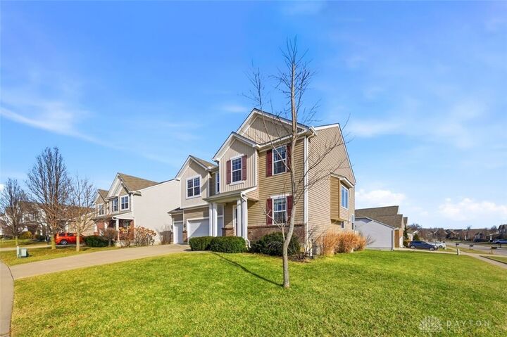 Property Photo:  1842 Greentree Meadows Drive  OH 45036 