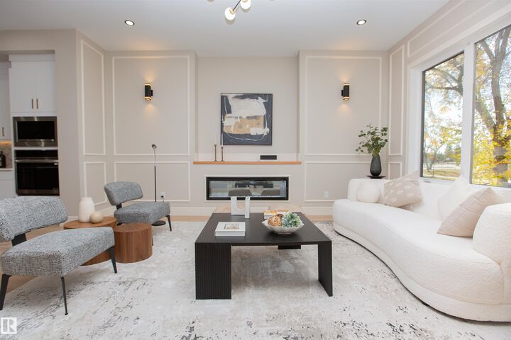 Property Photo:  9127 143 Street NW  AB T5R 0P5 