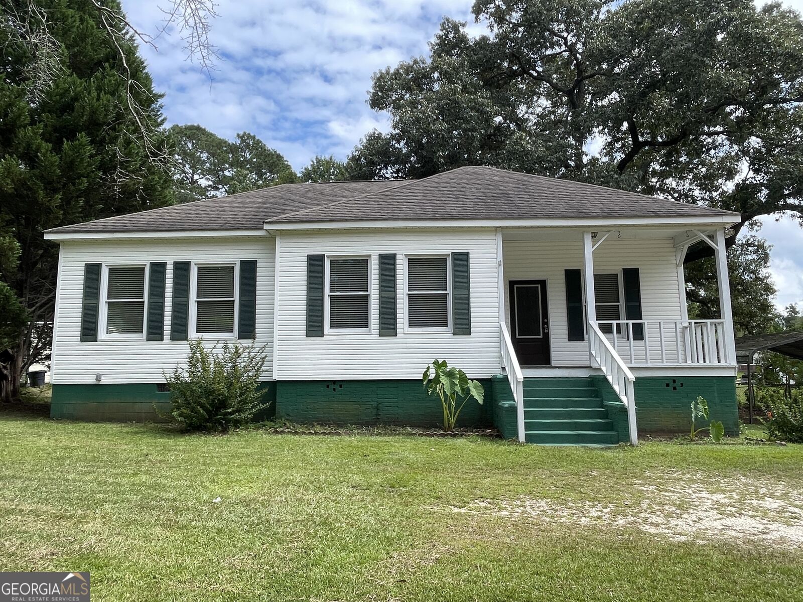 Property Photo:  2012 29th Boulevard  AL 36854 