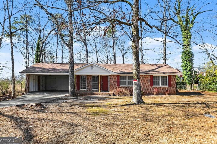 Property Photo:  215 Lakeview Drive  GA 30179 