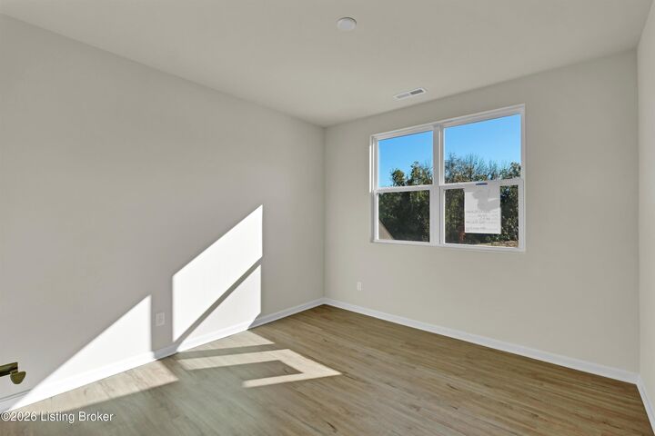 Property Photo:  6520 Fair Ridge Ln  KY 40291 