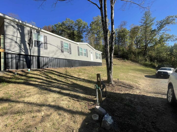 Property Photo: 14226 S Seneca Trl WV 24951