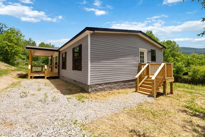 Property Photo:  1776 Little Wolf Creek Road  KY 40769 