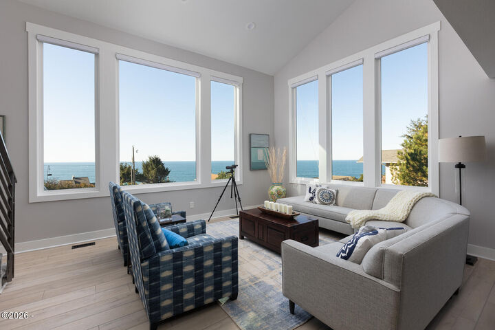 Property Photo:  3763 Rocky Creek Avenue  OR 97341 