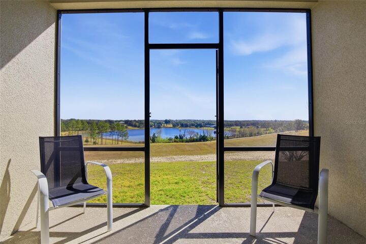 Property Photo:  954 Laurel View Way  FL 34736 